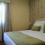 Adelaide Hotel Geres