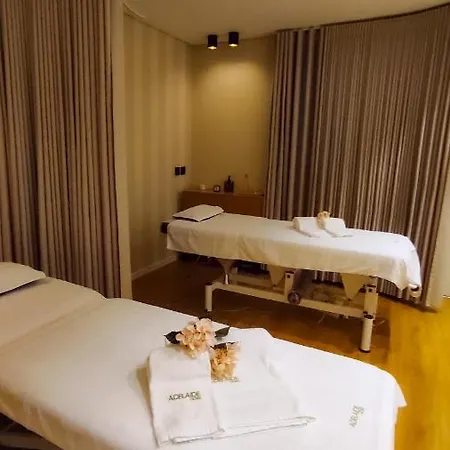 Hotel Adelaide 2*