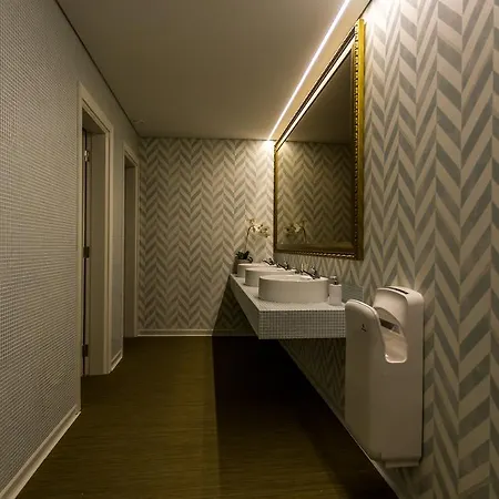 Hotel Adelaide Geres