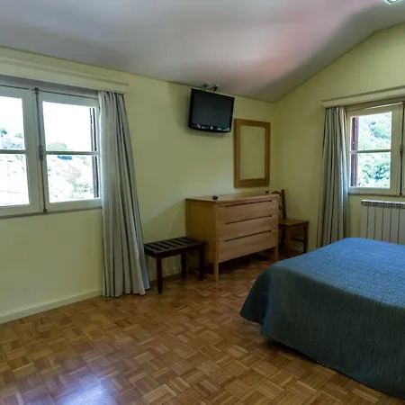 Adelaide Hotel 2*